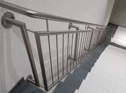 Stabgeländer für die Öffnungsschließung
